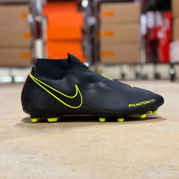 Nike Other - Nike Phantom Vision Academy Dynamic Fit Mens Sz 11